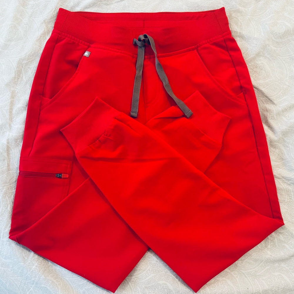 NWOT Figs Red Zamora jogger pants regular XS New without tags